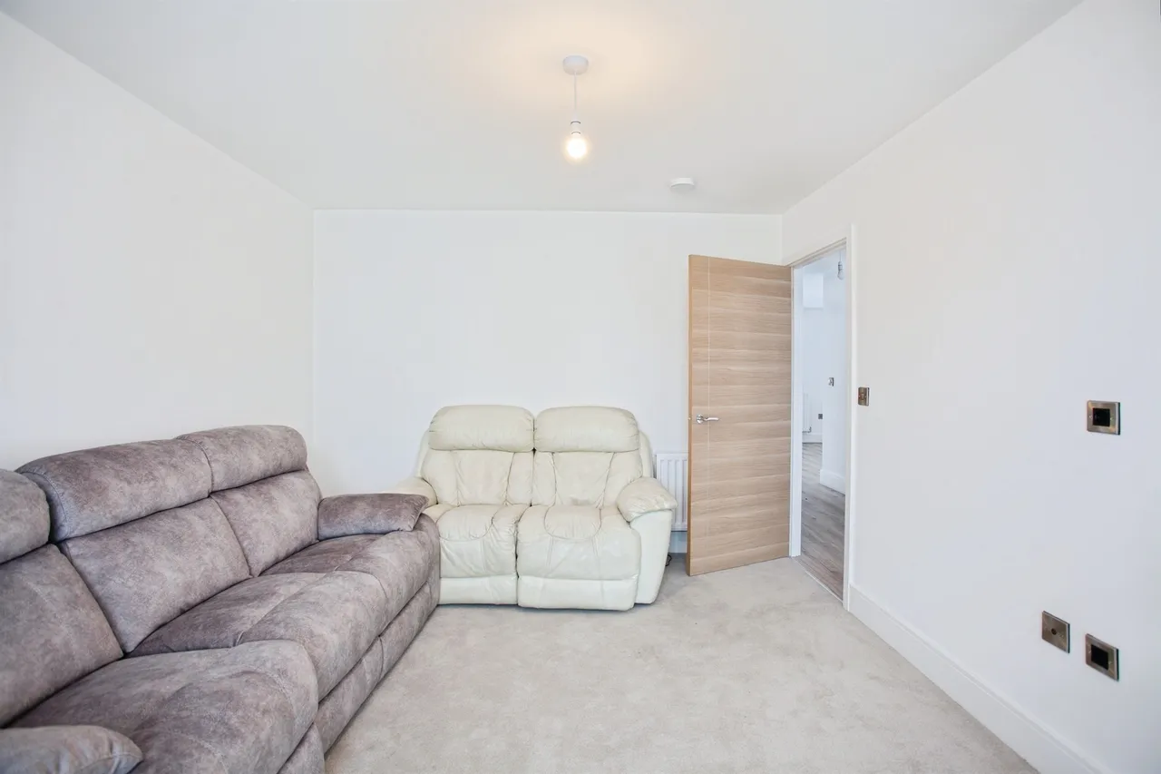 Derwent Chase, Waverley, S60, photo 2