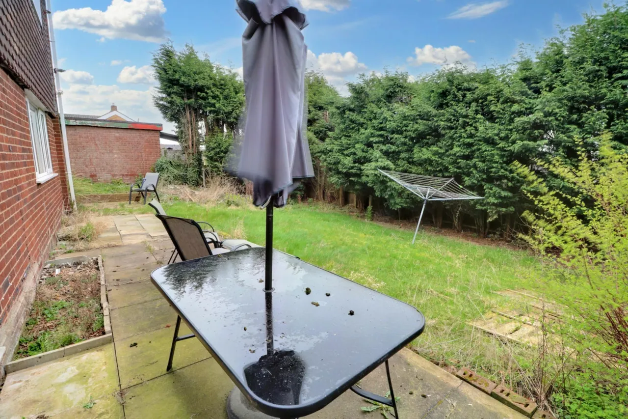 Moss Road, Cannock, photo 9