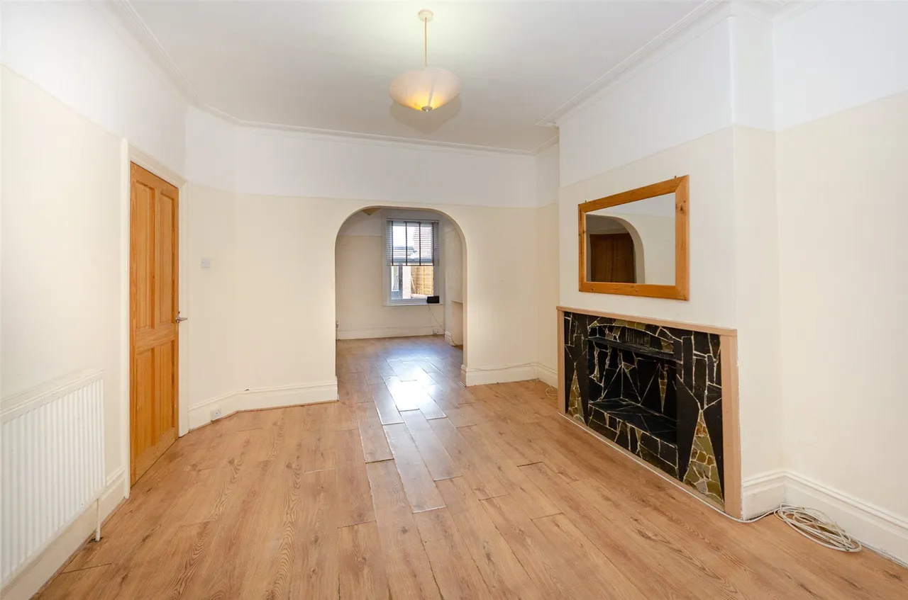 Grove Park, Colwyn Bay, LL29, photo 8