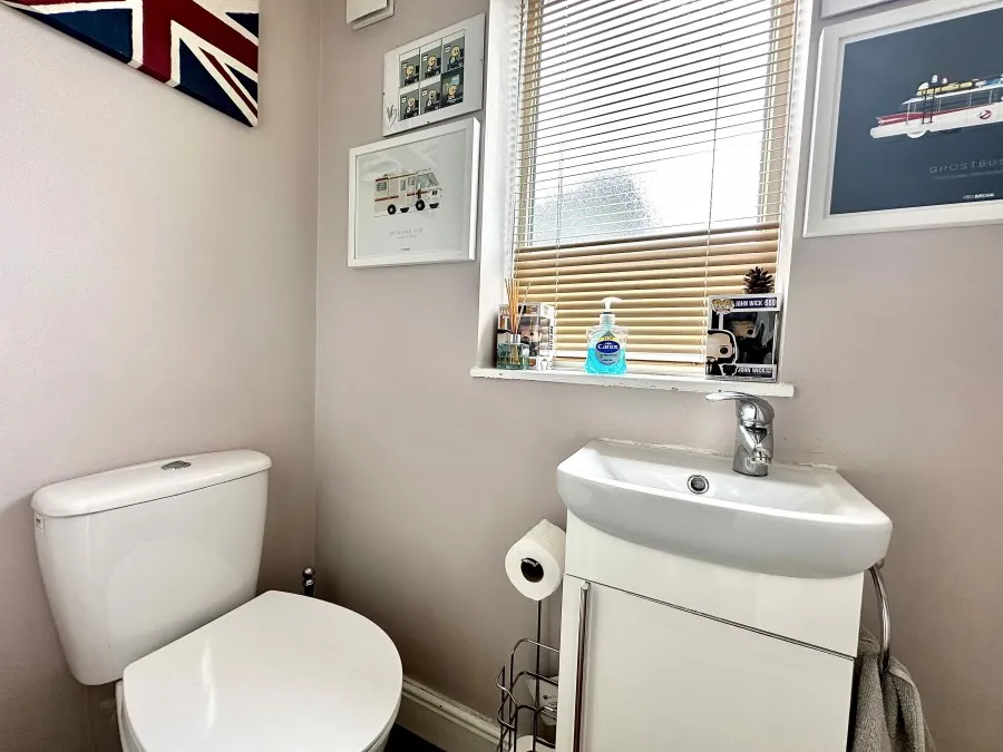 House Under Offer with 2 bedrooms in Harlow, CM18, photo 8
