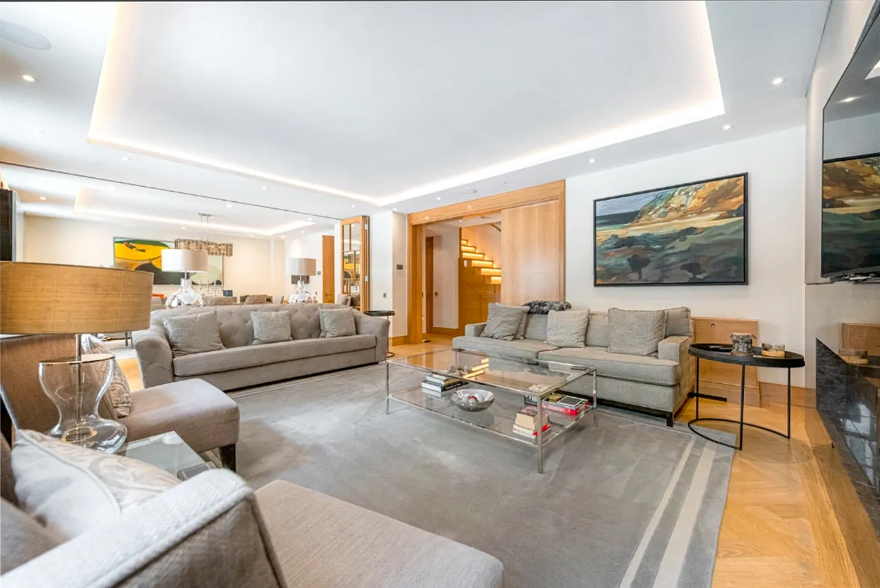 Upper Grosvenor Street, Mayfair, London, photo 6
