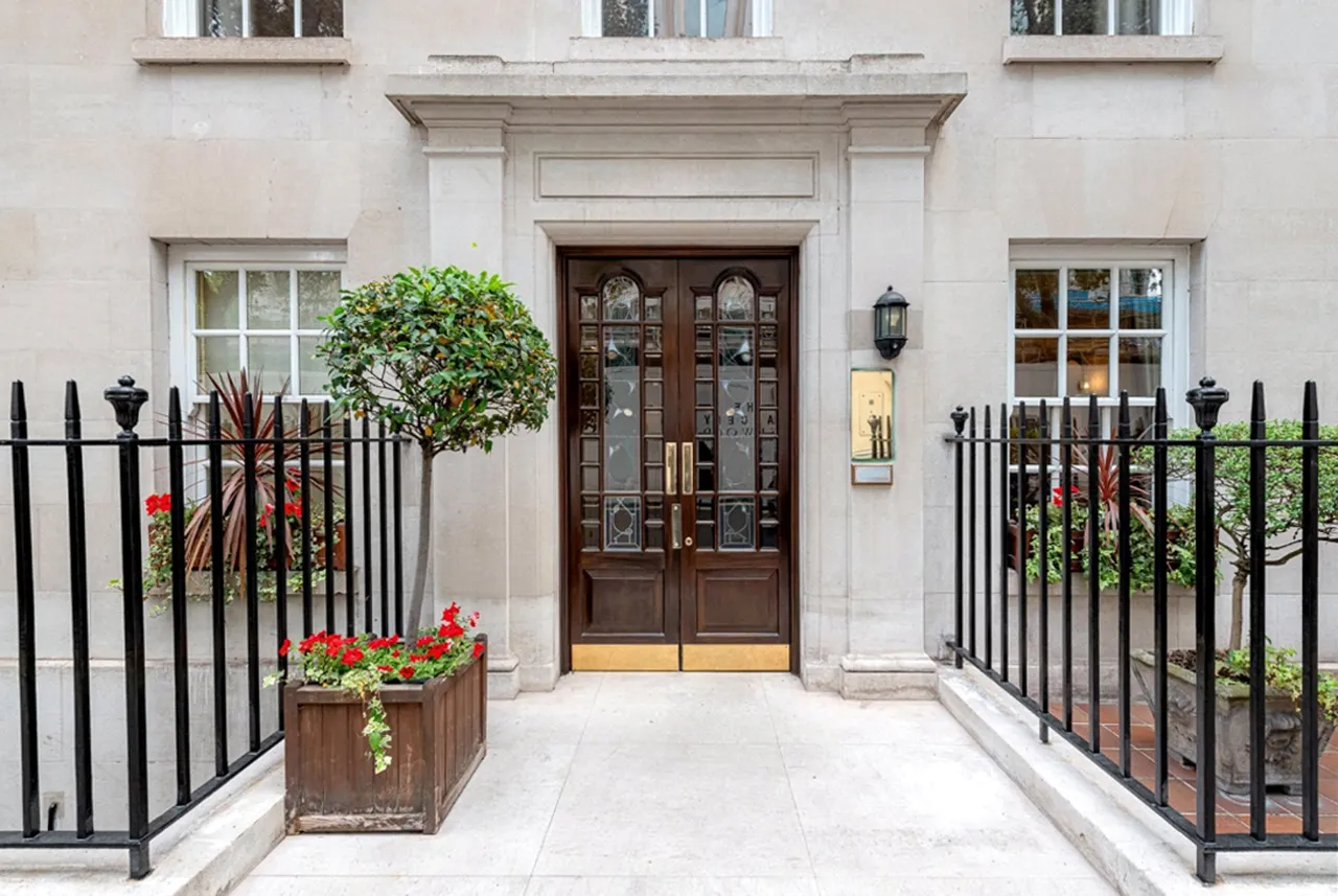 3 bed flat for sale — Upper Grosvenor Street, Mayfair, London