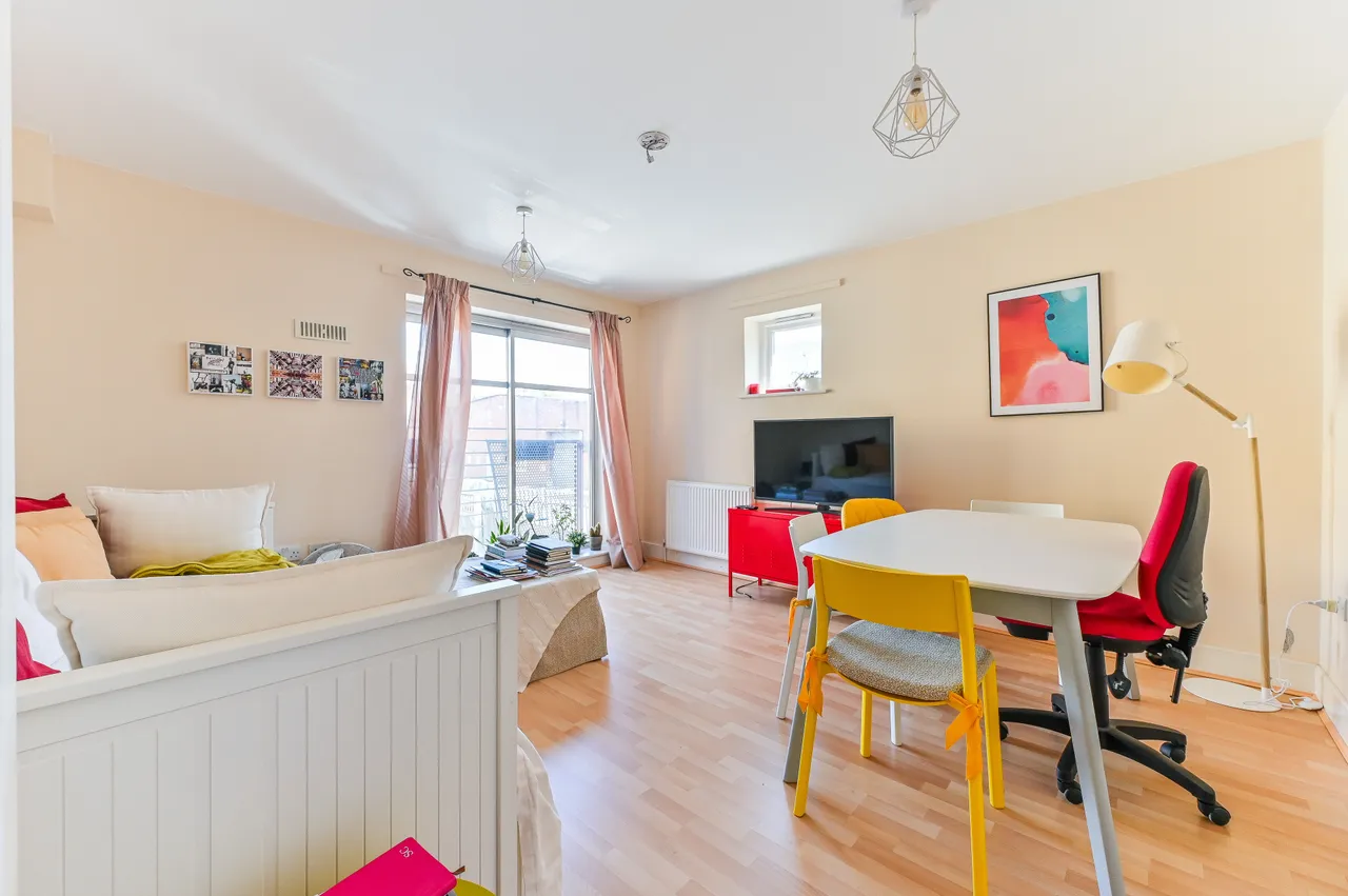 Flat 4, 18 Mayday Road, Thornton Heath, photo 2