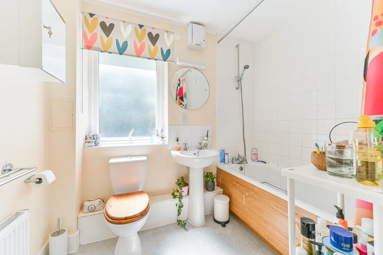 Flat 4, 18 Mayday Road, Thornton Heath, photo 8