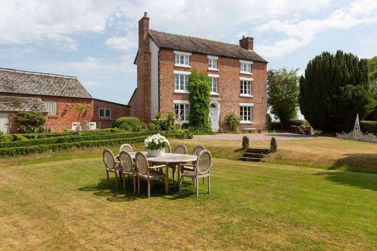 7 bed house for sale — Fauls, Whitchurch, Shropshire, SY13 2AU