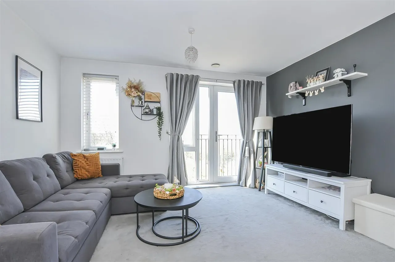 Barnes Wallis Way Bricket Wood, St. Albans AL2 3FL, photo 3