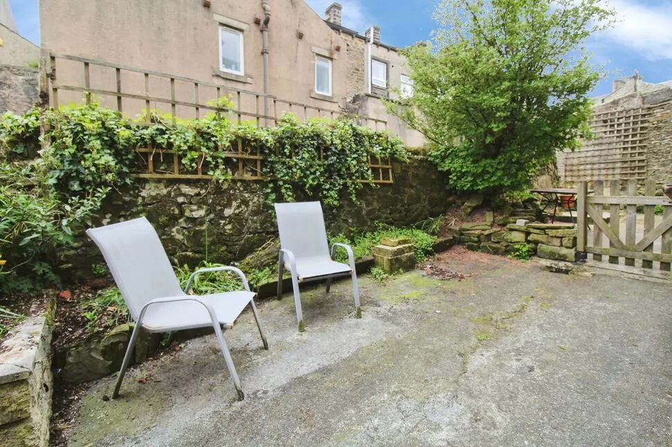 Spring Court, Colne, BB8, photo 5