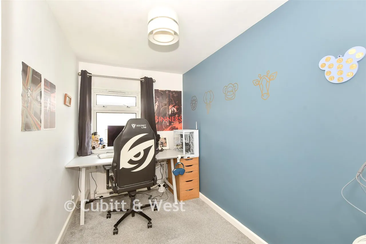 Hickling Walk, Crawley, RH10, photo 11