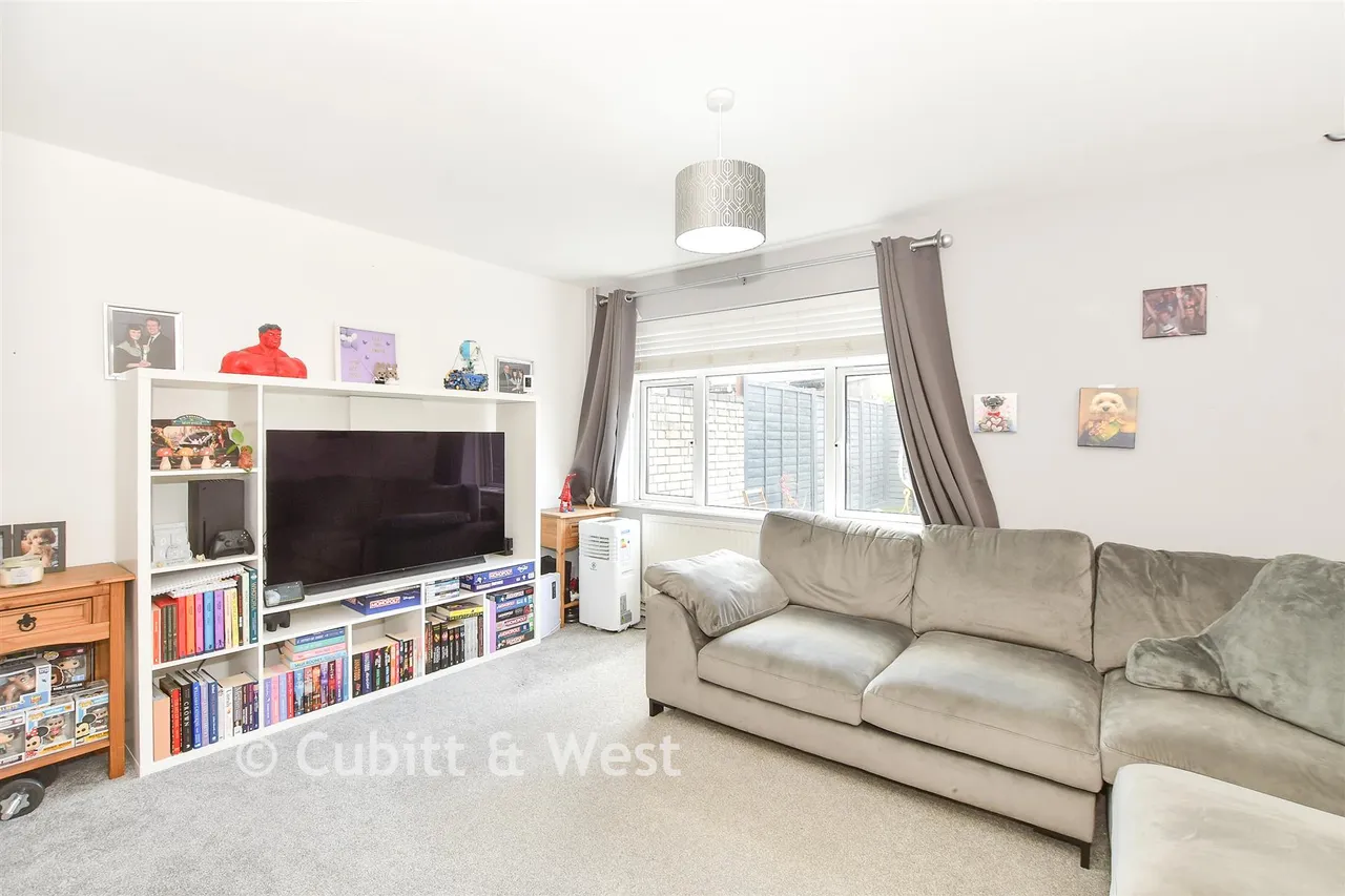Hickling Walk, Crawley, RH10, photo 4