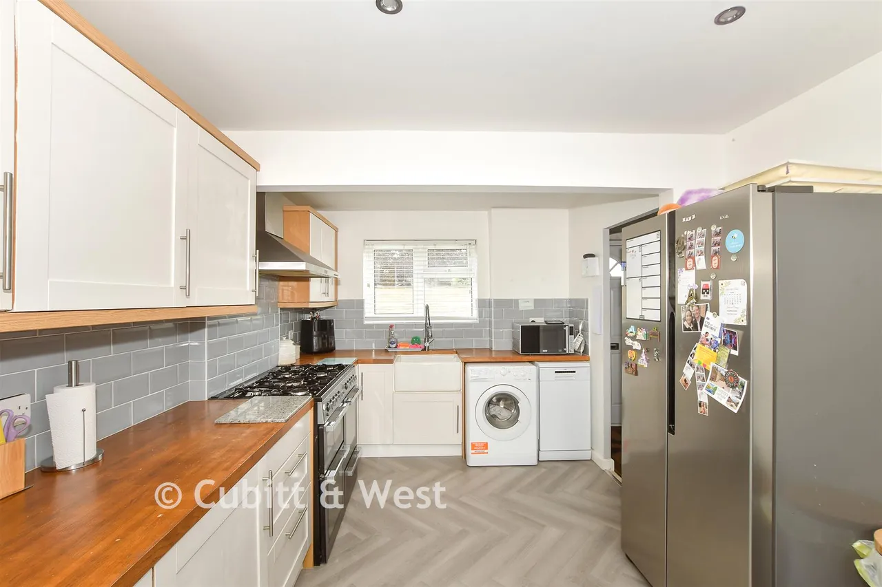 Hickling Walk, Crawley, RH10, photo 5