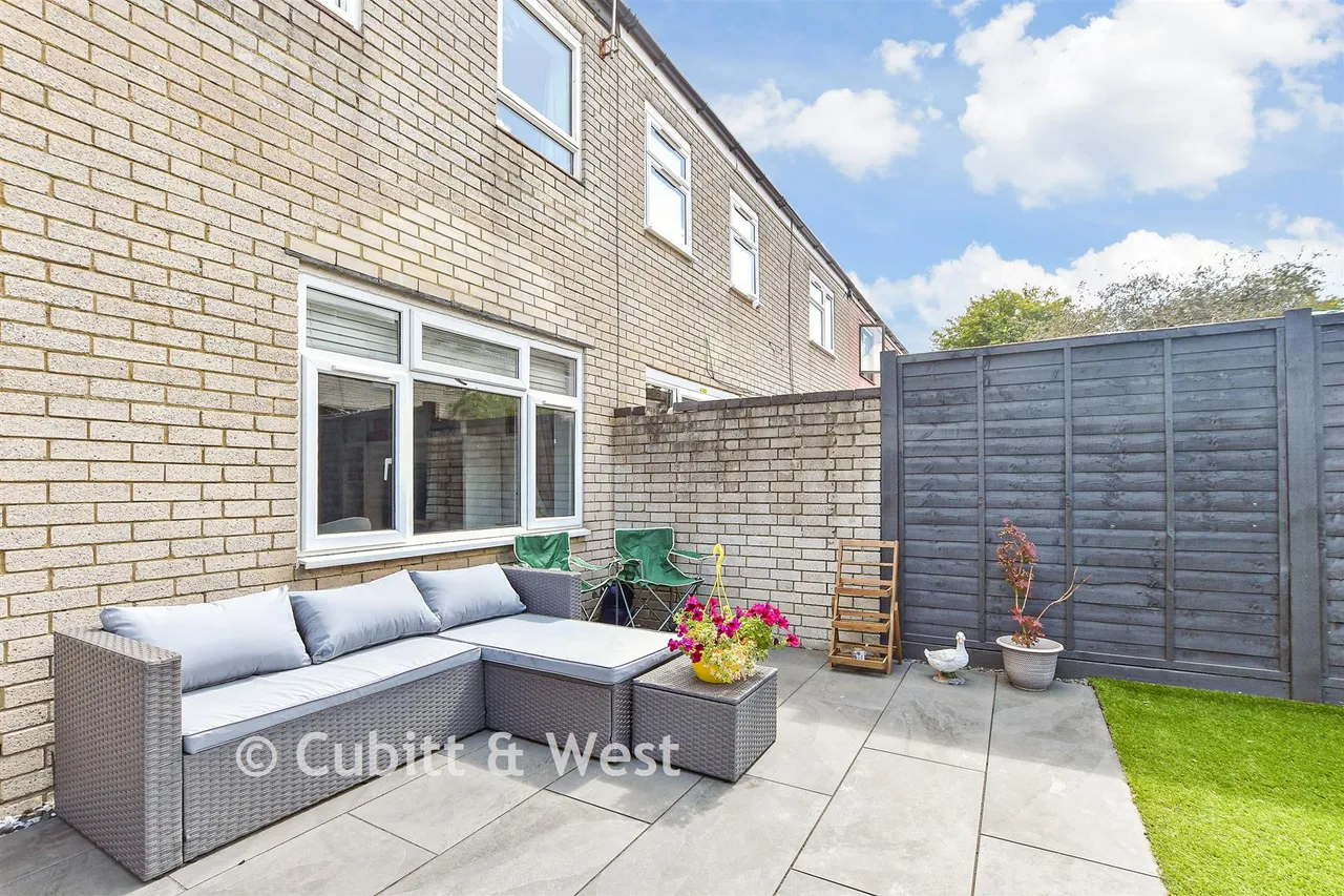 Hickling Walk, Crawley, RH10, photo 16