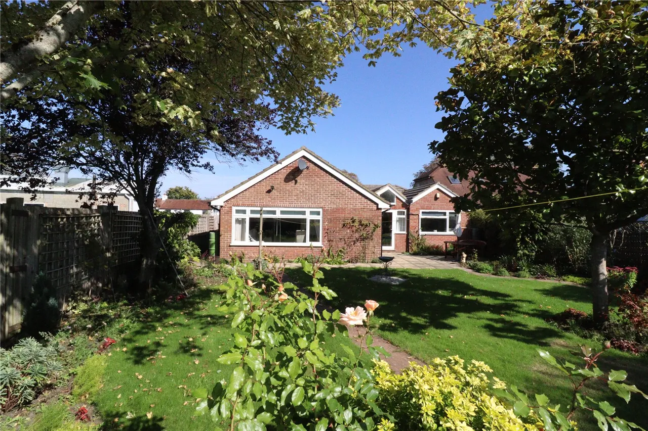 The Street, Crookham Village, Fleet, Hampshire, GU51 5SQ, photo 4