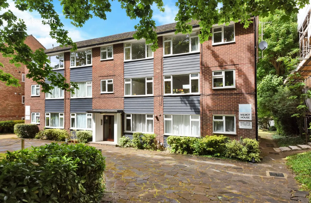 1 bed flat for sale — Eaton Road, Sutton, SM2