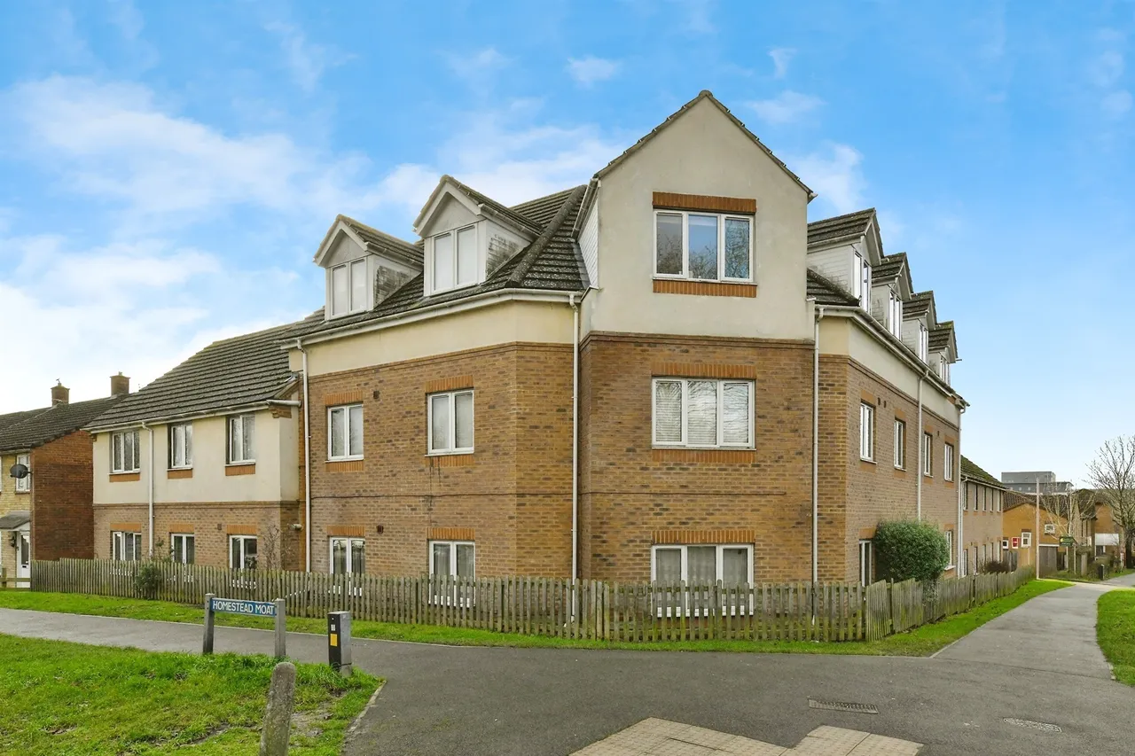 2 bed flat for sale — Cuttys Lane, Town Centre, Stevenage