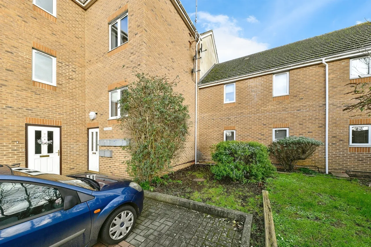 Cuttys Lane, Town Centre, Stevenage, photo 8