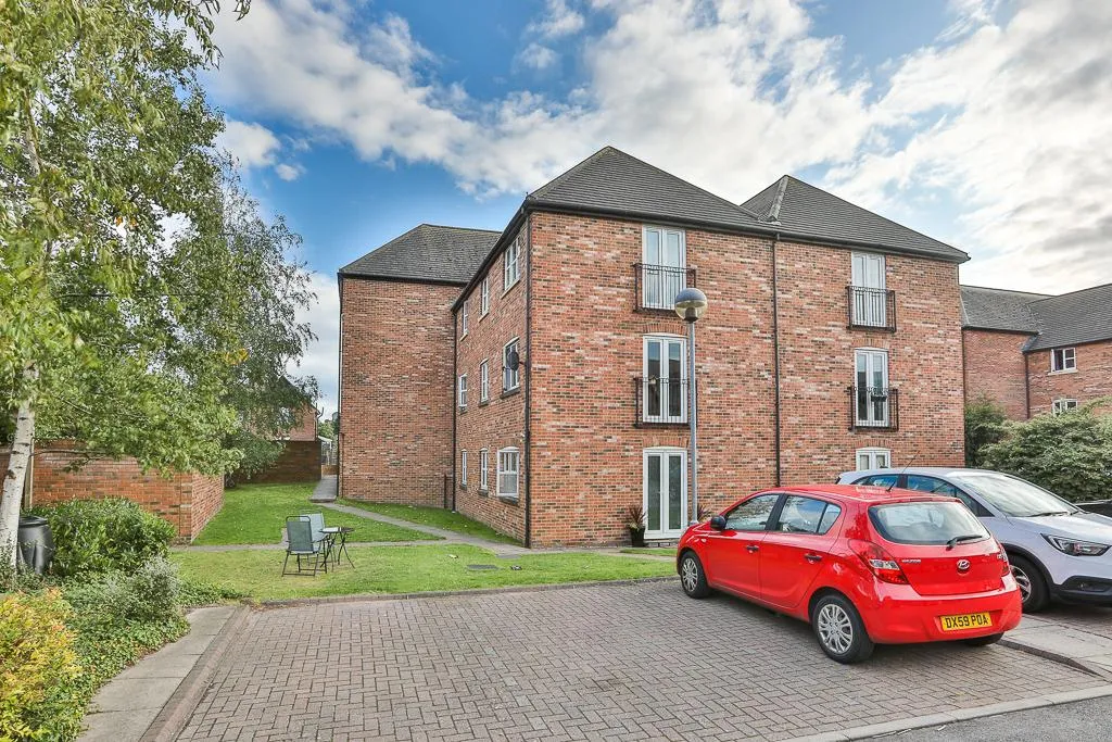 Vestry Gardens, Coney Hill, Gloucester, GL4, photo 8