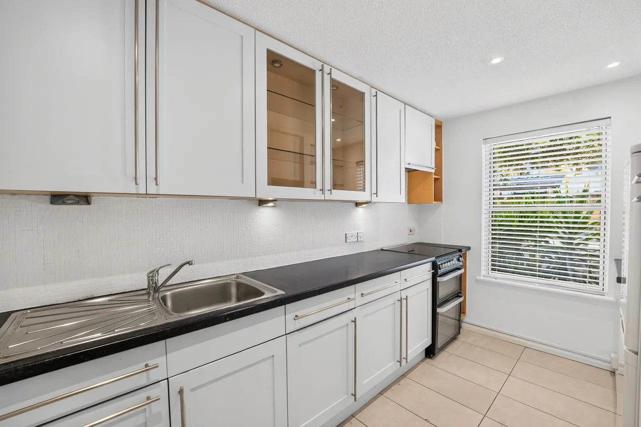 Holm Oak Close, London, SW15, photo 3
