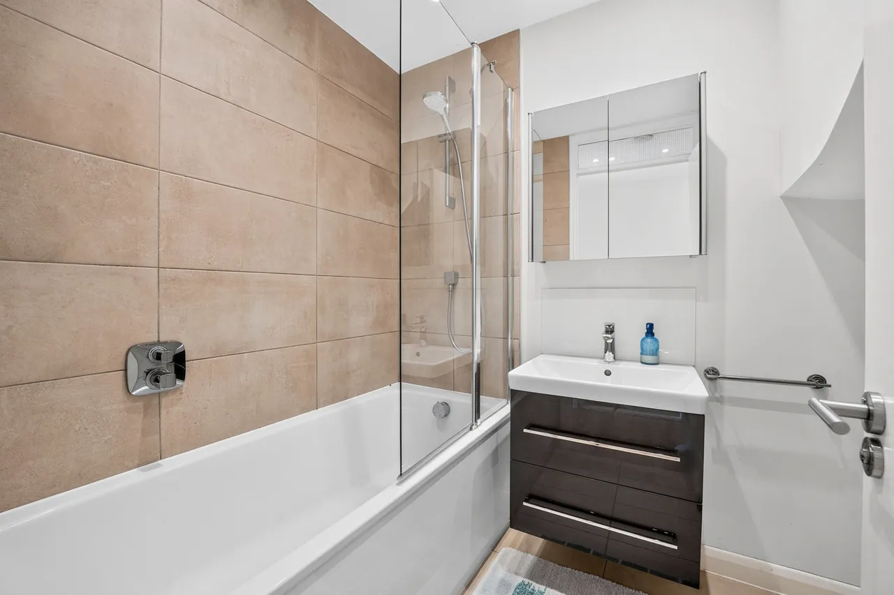 Holm Oak Close, London, SW15, photo 5