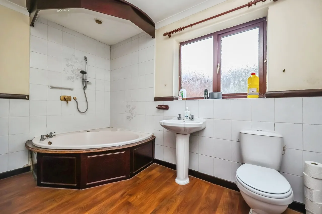 Ogle Street, Hucknall, NG15, photo 16