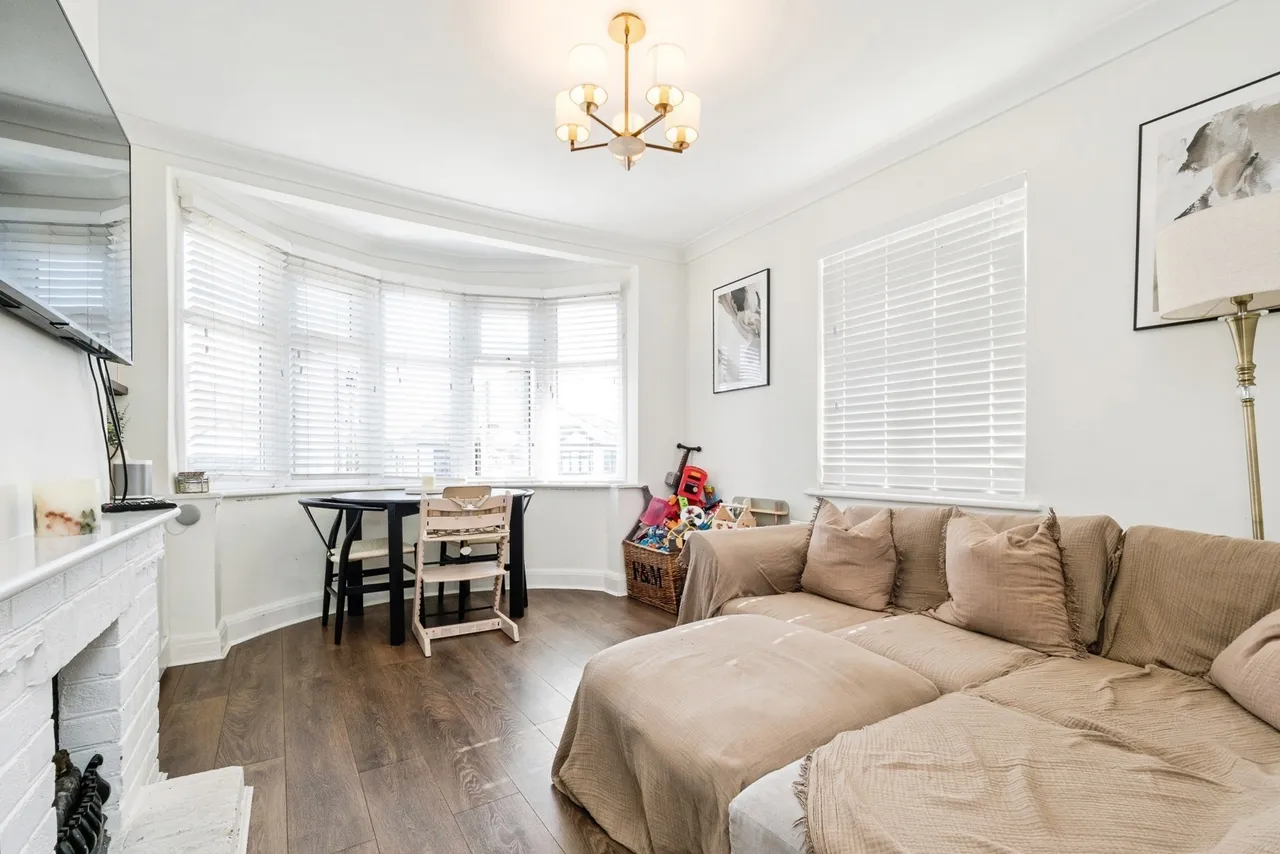 Granton Avenue, Upminster, RM14, photo 2