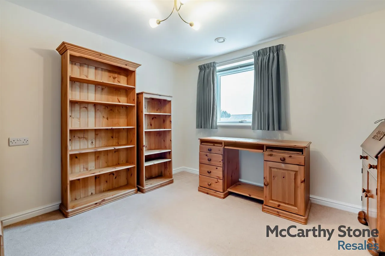 New Road, Basingstoke, RG21, photo 8