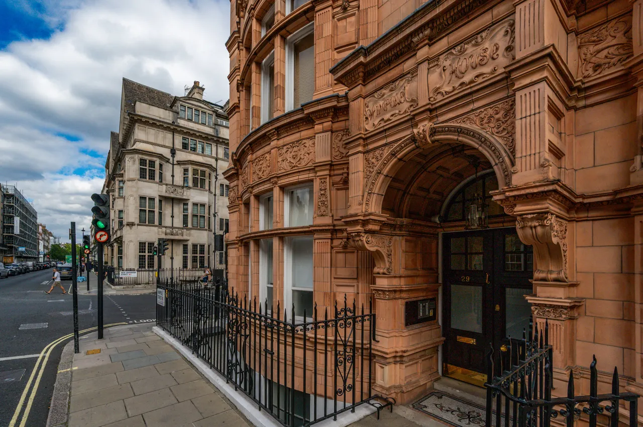 London, W1G, photo 10