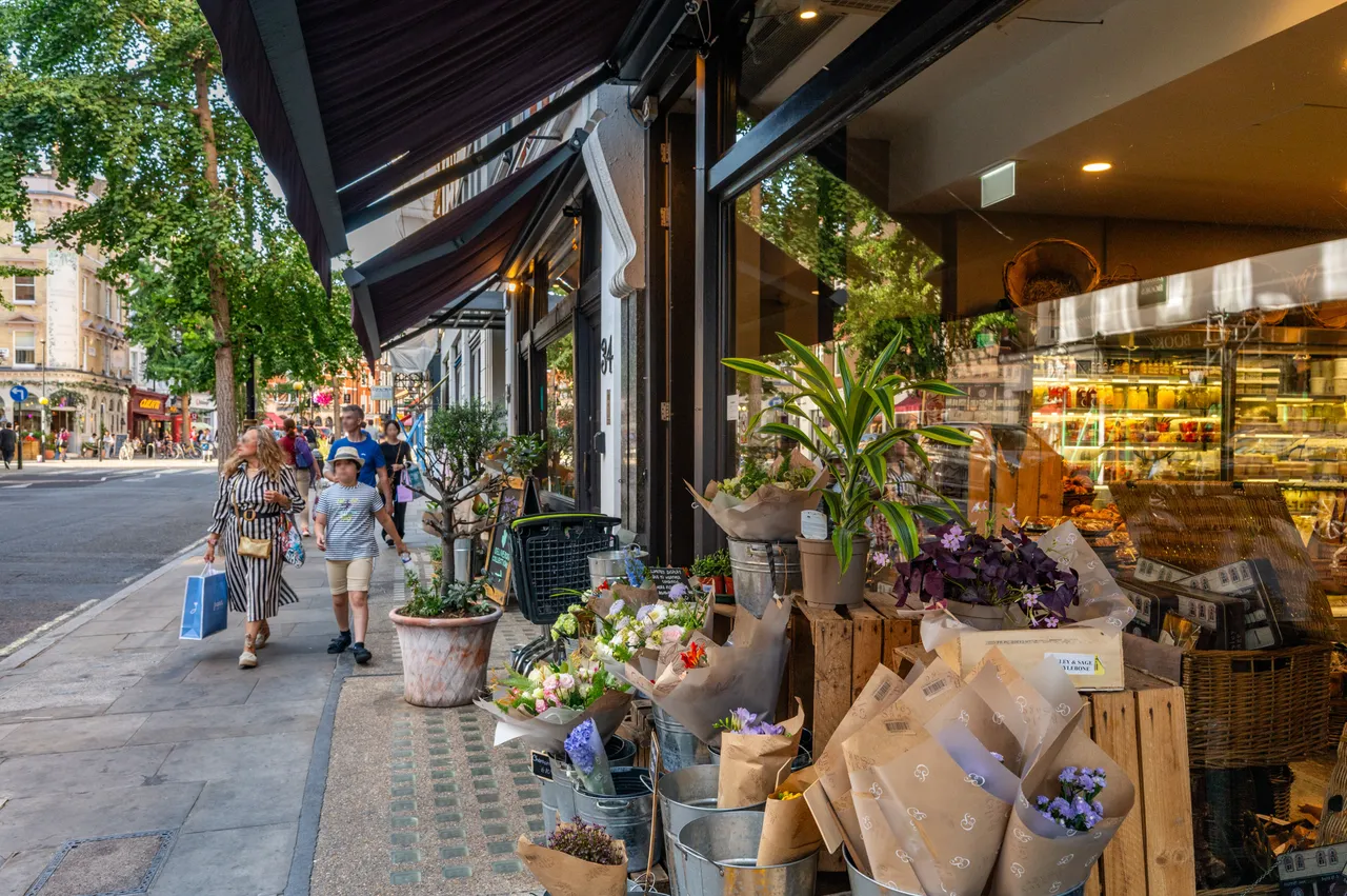 London, W1G, photo 12