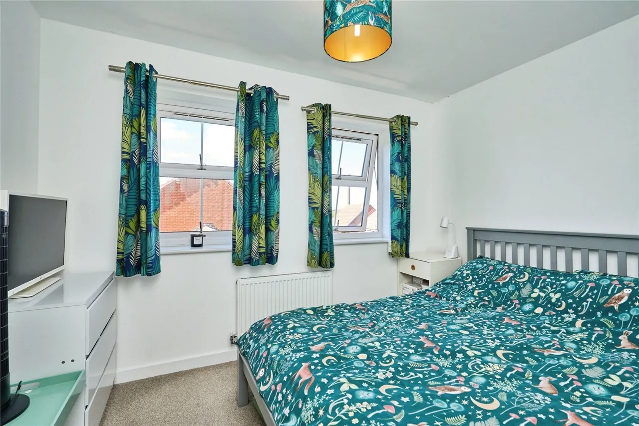 Lambert Lane, East Cowes, PO32, photo 8