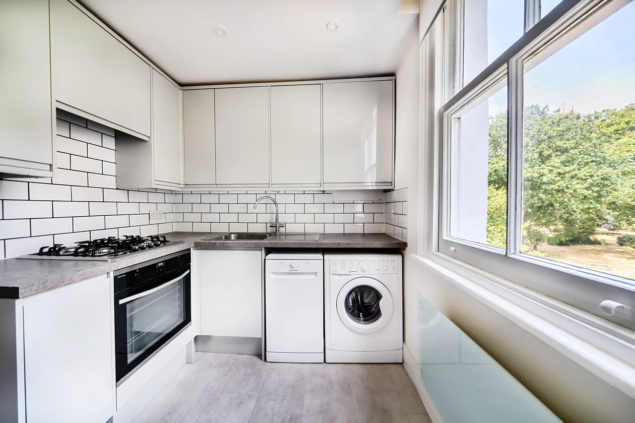 Flat 4, 109 Philbeach Gardens, London, photo 4