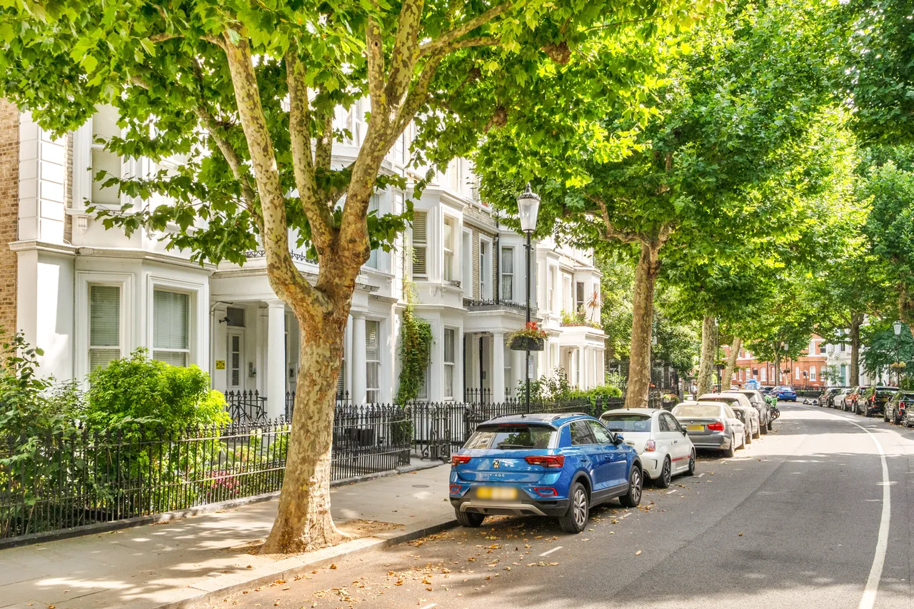 Flat 4, 109 Philbeach Gardens, London, photo 8