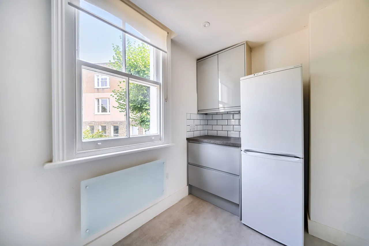 Flat 4, 109 Philbeach Gardens, London, photo 11