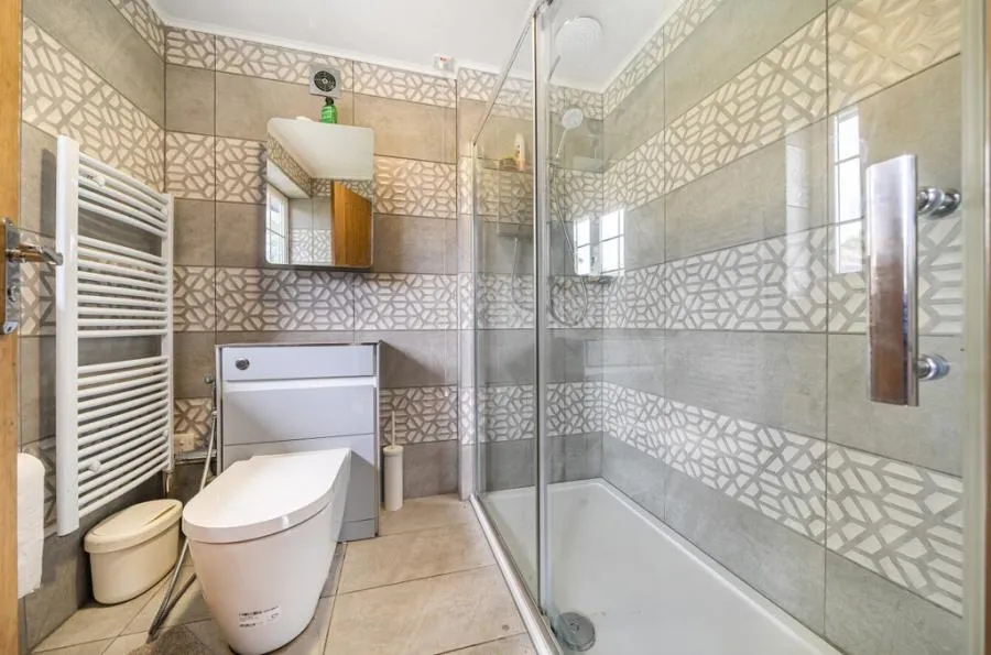 Shepherds House Lane, Earley, RG6, photo 15