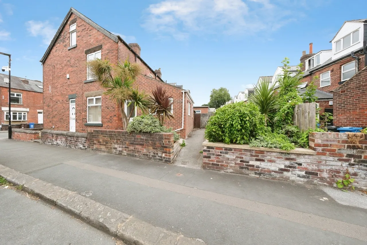 5 bed house for sale — Stalker Lees Road, Sheffield, S11