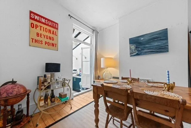 Radnor Park Crescent, Folkestone, Kent, CT19, photo 8