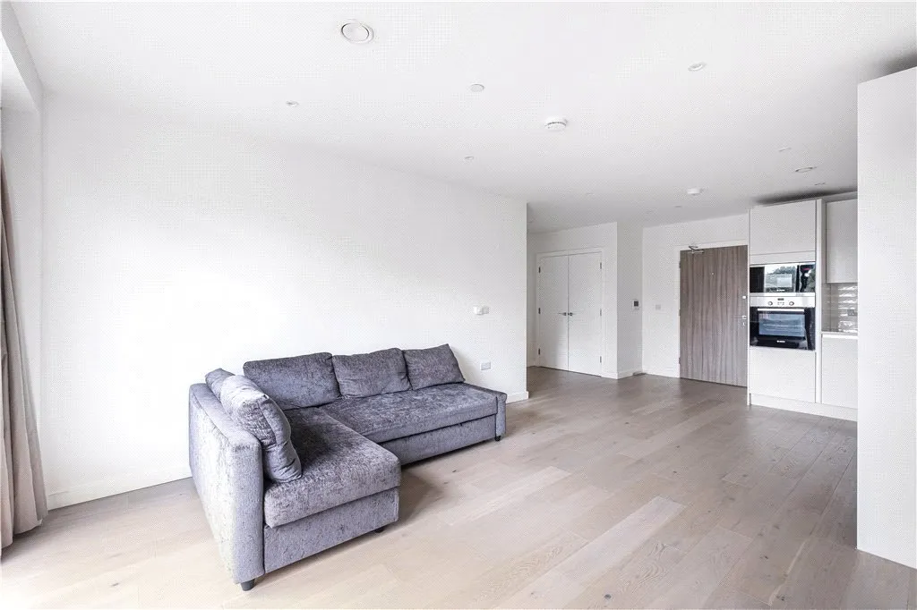 Beatrice Place, London, SW19, photo 8