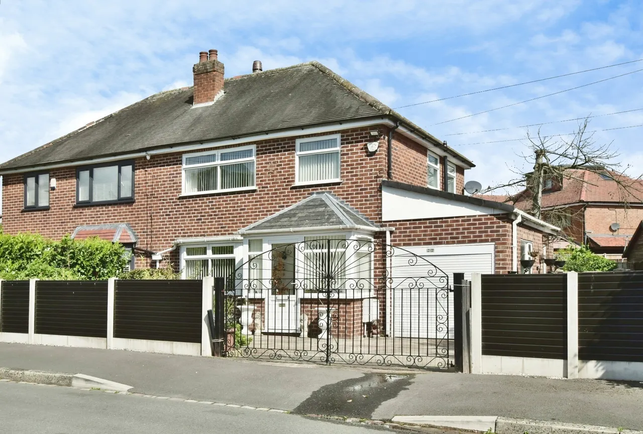 3 bed house for sale — Withenfield Road, Manchester, Greater Manchester, M23