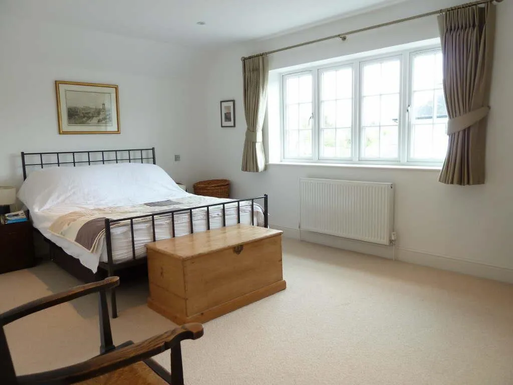 West Farm Avenue, Ashtead, Surrey, KT21 2JY, photo 11