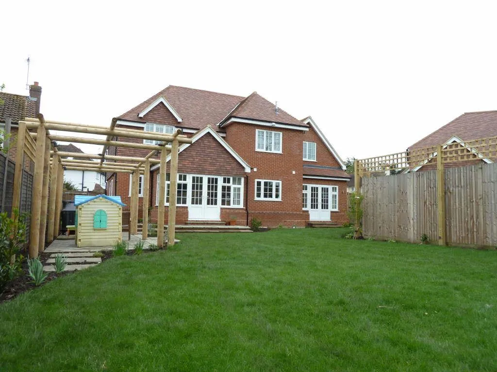 West Farm Avenue, Ashtead, Surrey, KT21 2JY, photo 17
