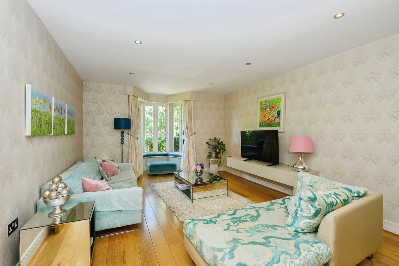Church Road, Kenley, Surrey, CR8, photo 2