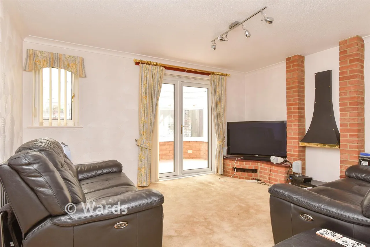 Stag Road, Lords Wood, ME5, photo 3