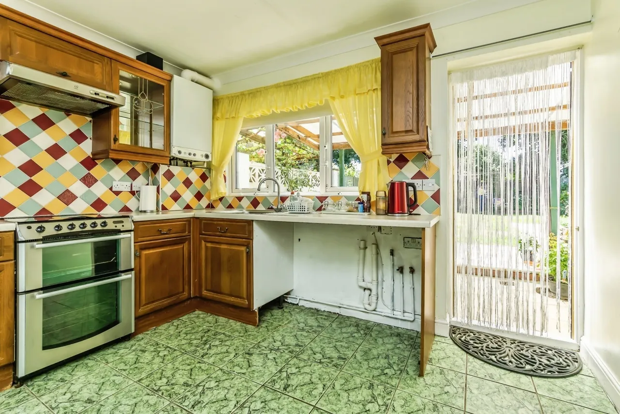 Overbury Crescent, New Addington, Croydon, CR0, photo 4
