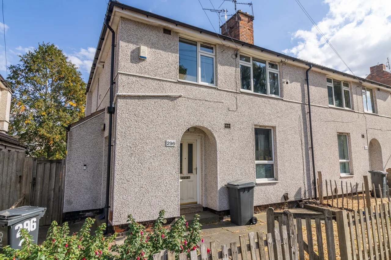 1 bed flat for sale — 296a Fosse Road South, Leicester, Leicester, LE3 1BT