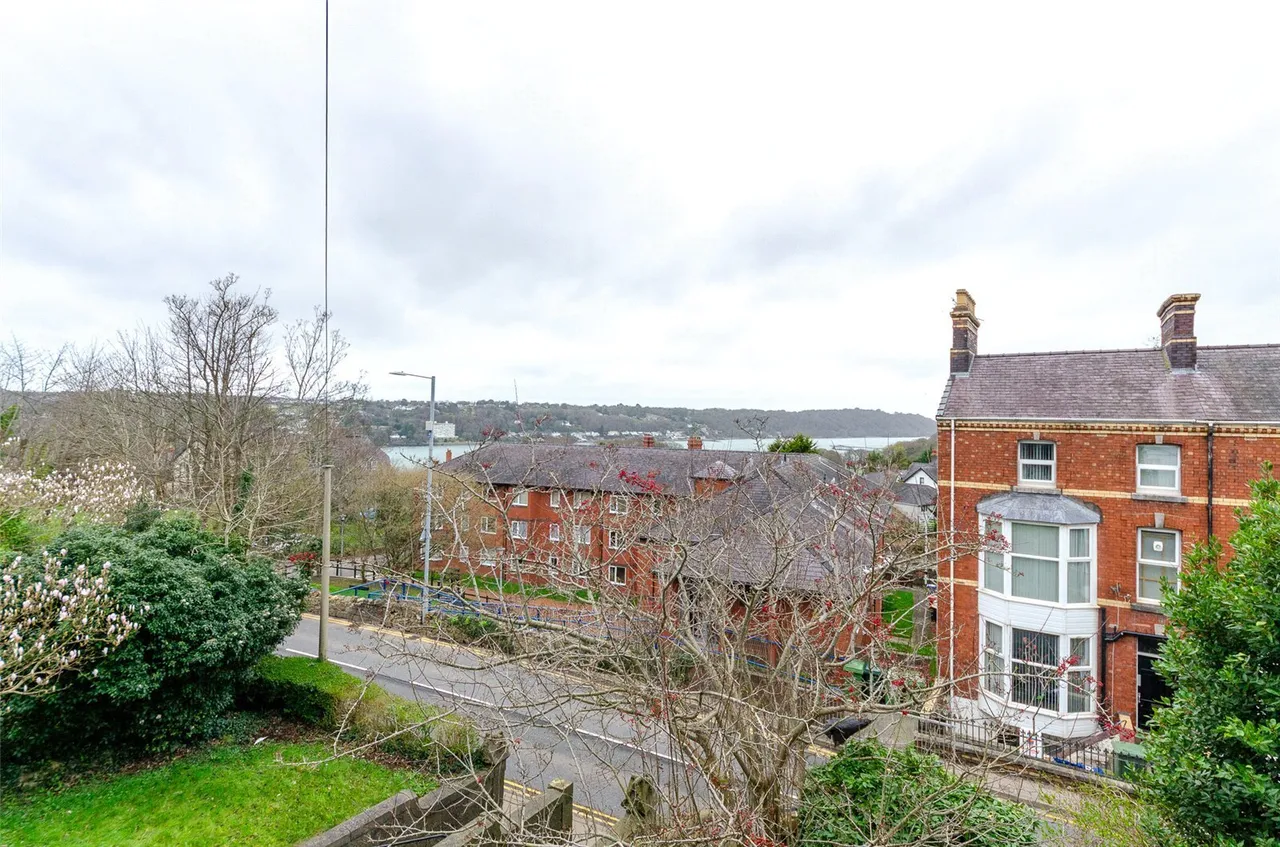 Menai View Terrace, Bangor, photo 3