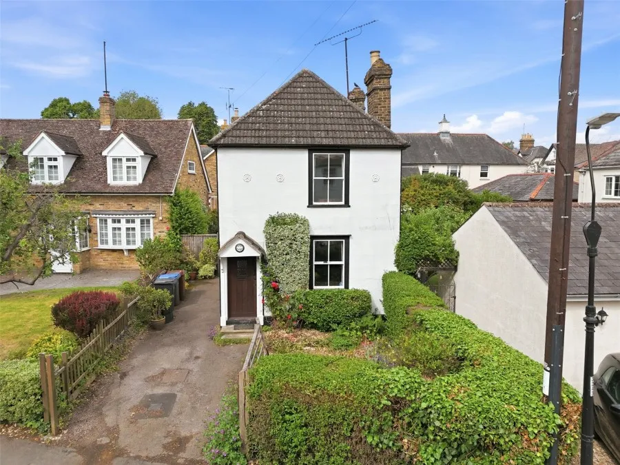 with 3 bedrooms in Old Harlow, CM17, photo 21
