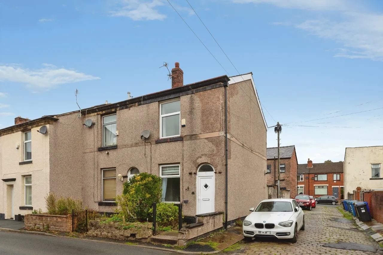 2 bed house for sale, Walmsley Street, Tottington, BL8