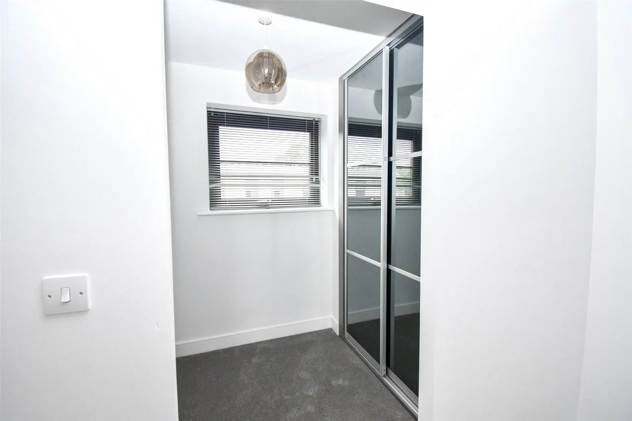 Sunderland Place, Farnborough, GU14, photo 20