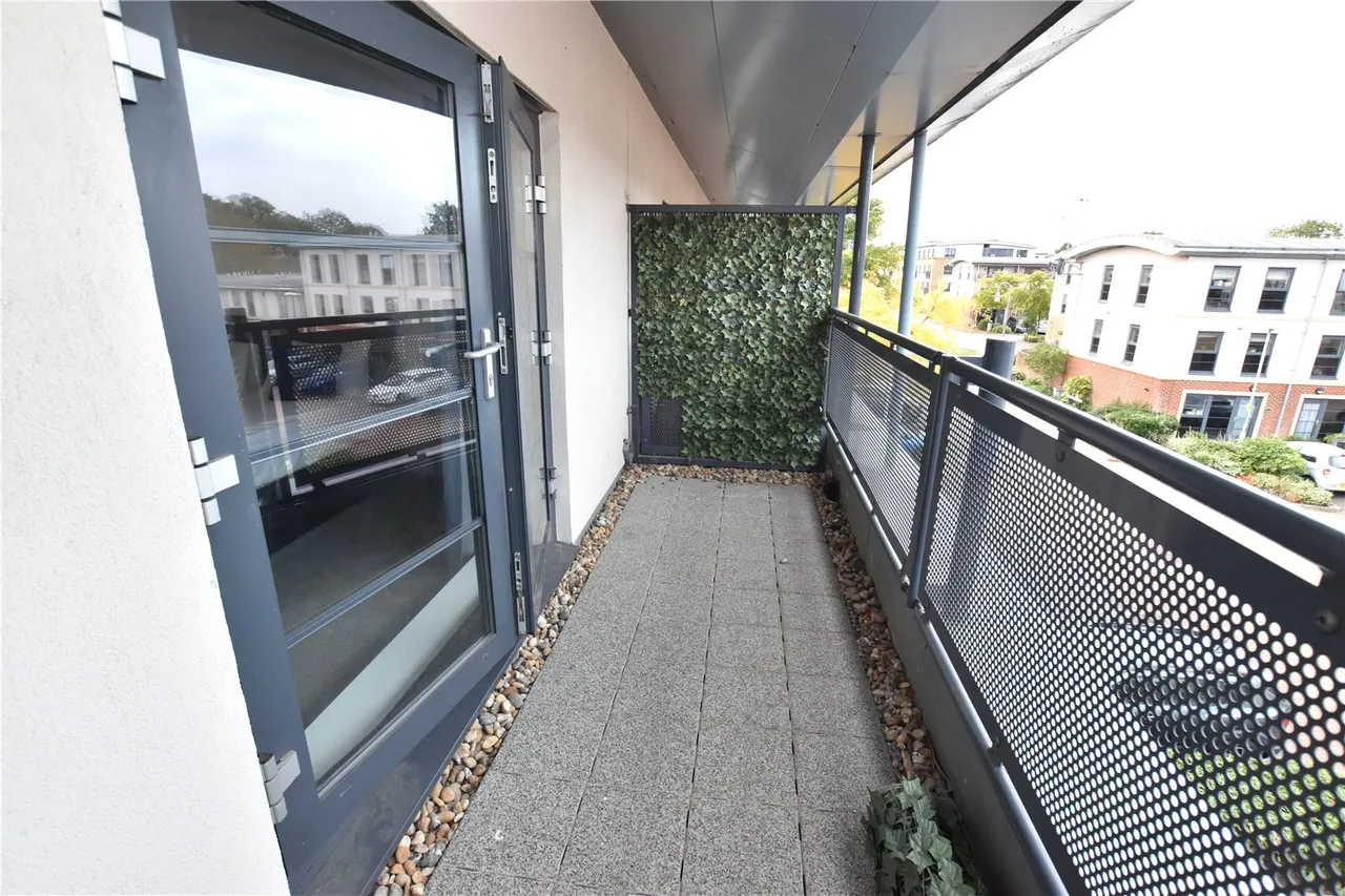 Sunderland Place, Farnborough, GU14, photo 21