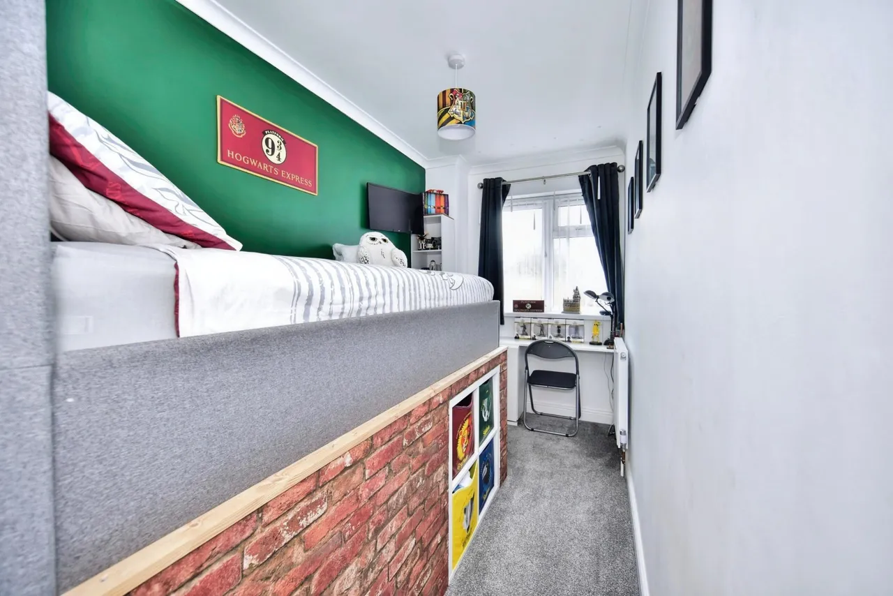 Vaughan Drive, Kemsley, ME10, photo 13