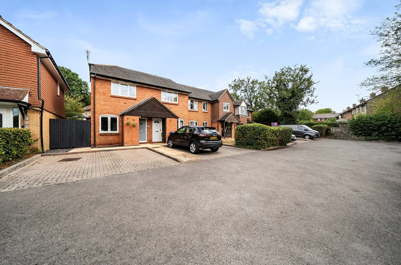 Portia Grove, Warfield, Bracknell, Berkshire, RG42 3TS, photo 18
