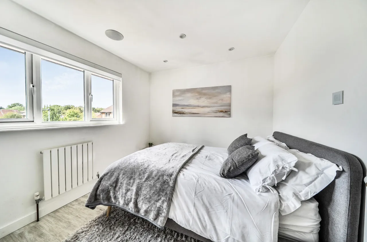 Portia Grove, Warfield, Bracknell, Berkshire, RG42 3TS, photo 12